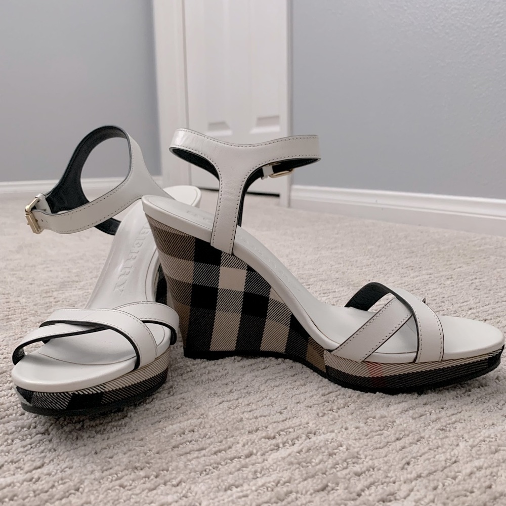 New Burberry Wedges - Sz 39 White / Classic Check